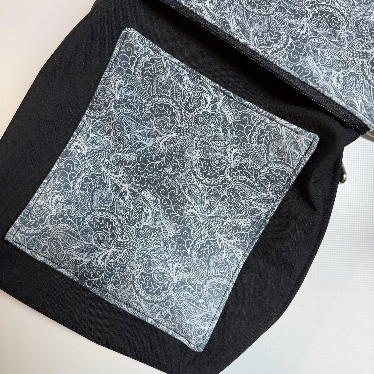 "Allwetter-Petra"- Einzelstück Paisleys