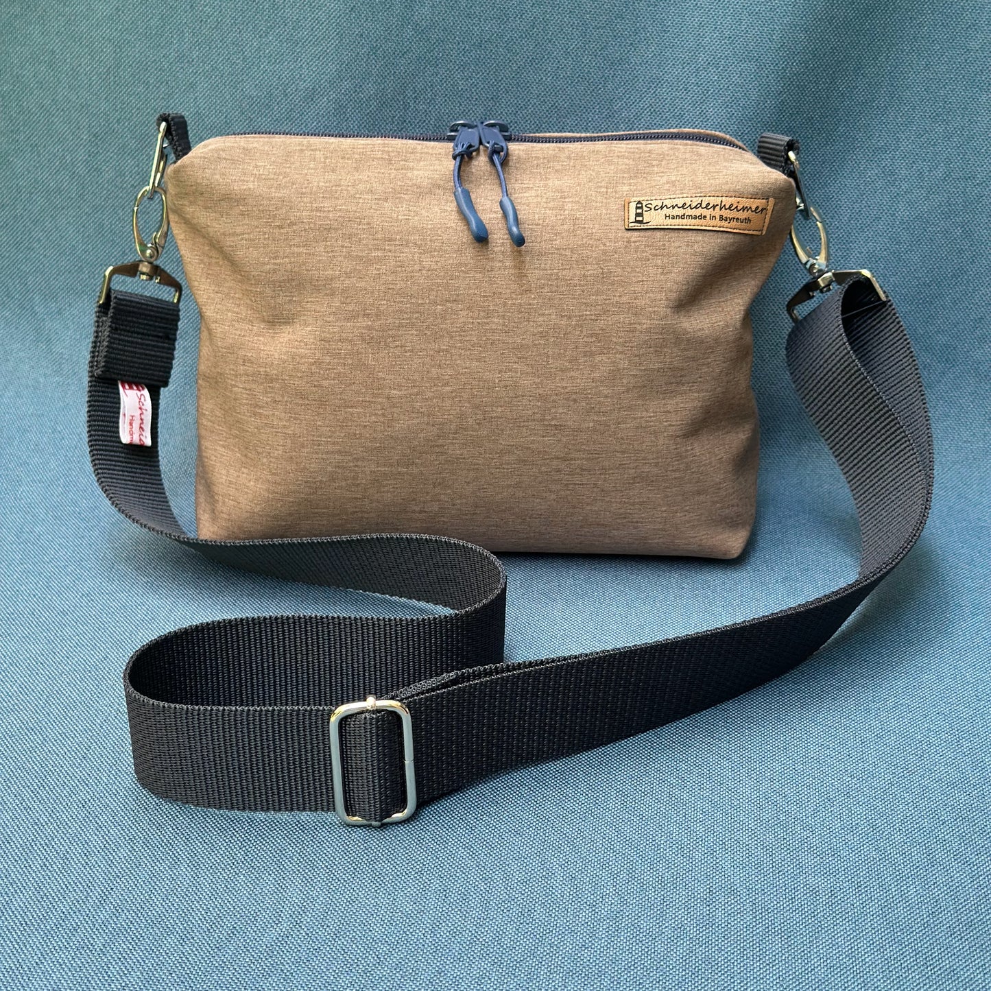 Umhängetasche "Leni" allwettertauglich- EInzelstück Uni Softshell Beige