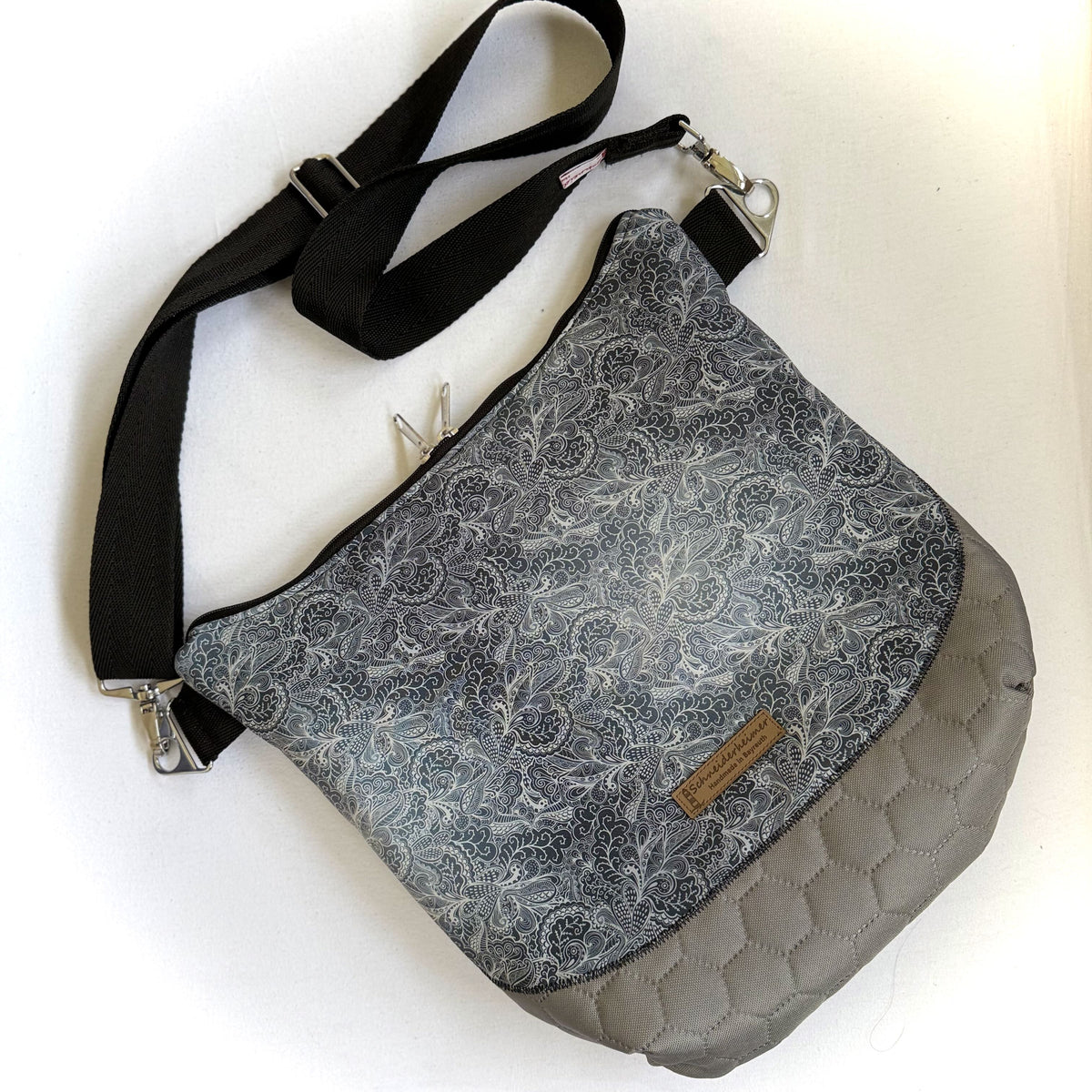 Allwetter-Tasche "Ronja" Maxi - Einzelstück Paisleys