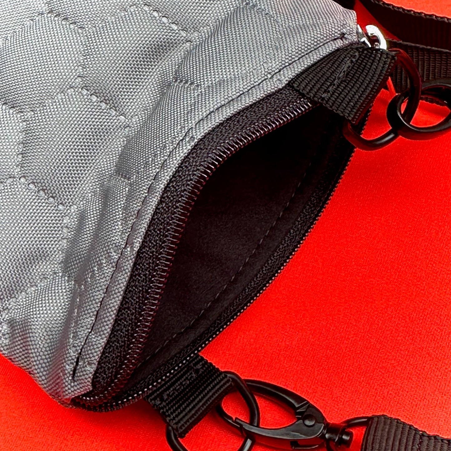 Handytasche "Frieda" - Einzelstück Stepp in Silbergrau Unisex