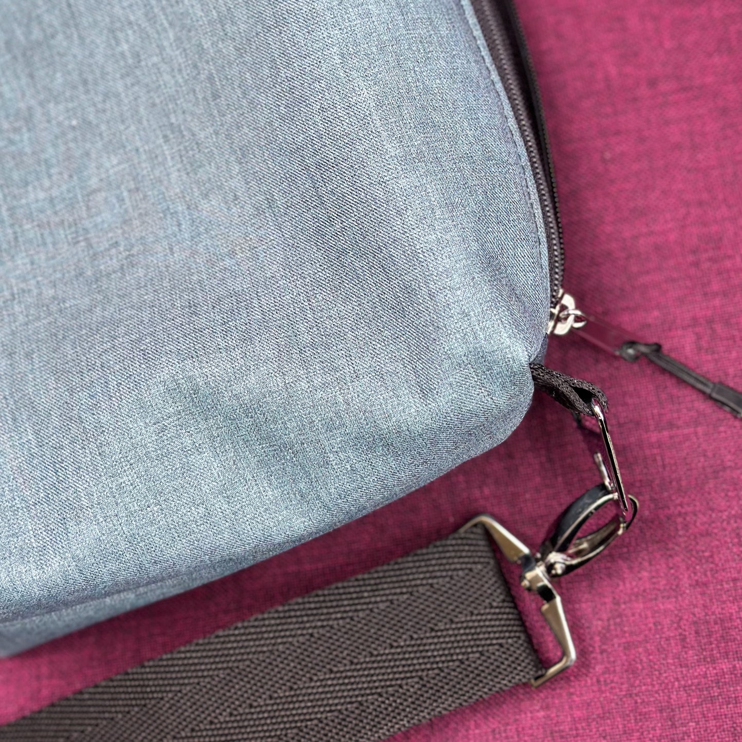 Umhängetasche "Leni" allwettertauglich- EInzelstück Uni Softshell Dunkelmint