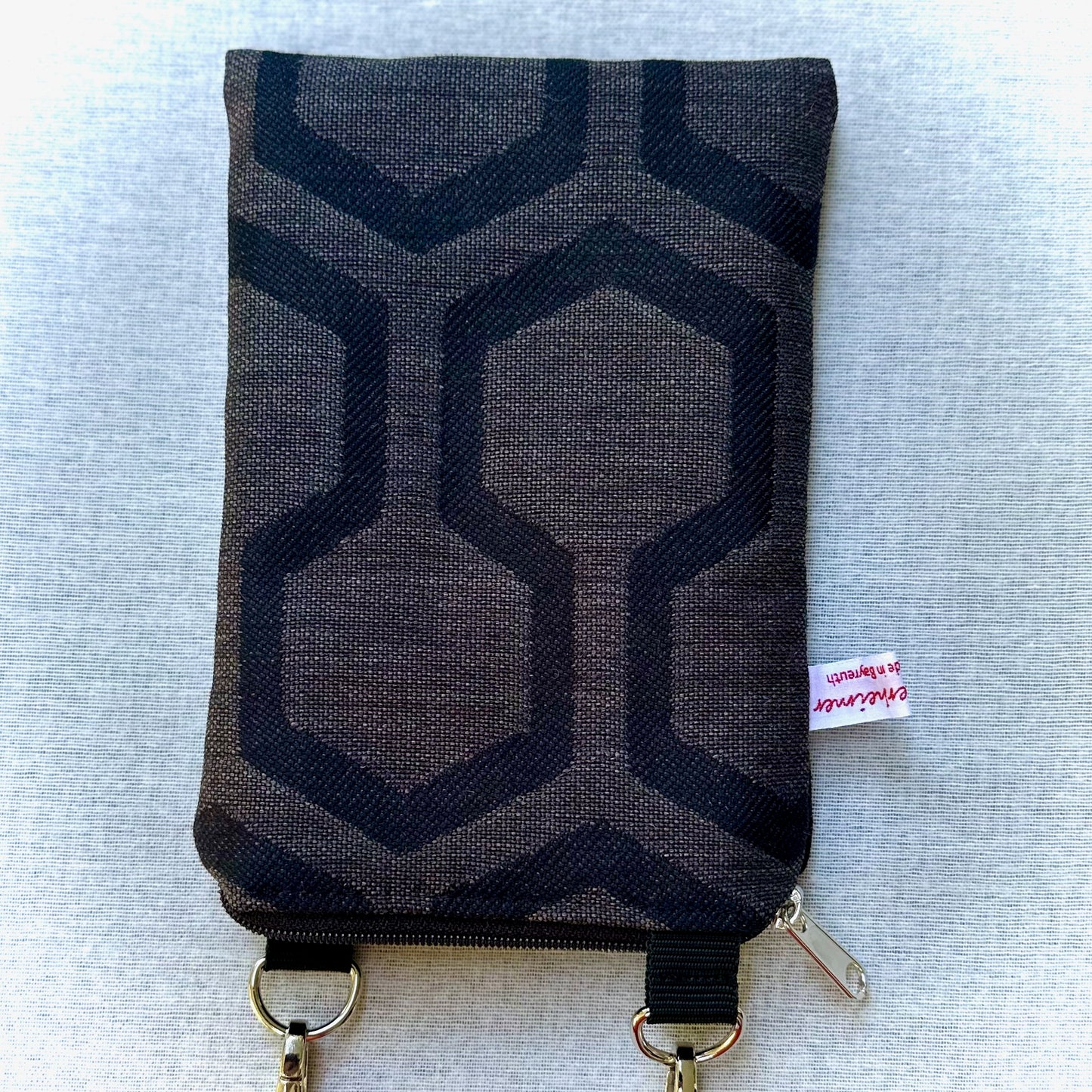 Handytasche "Frieda" - Einzelstück Gobelin Grafisch Braun