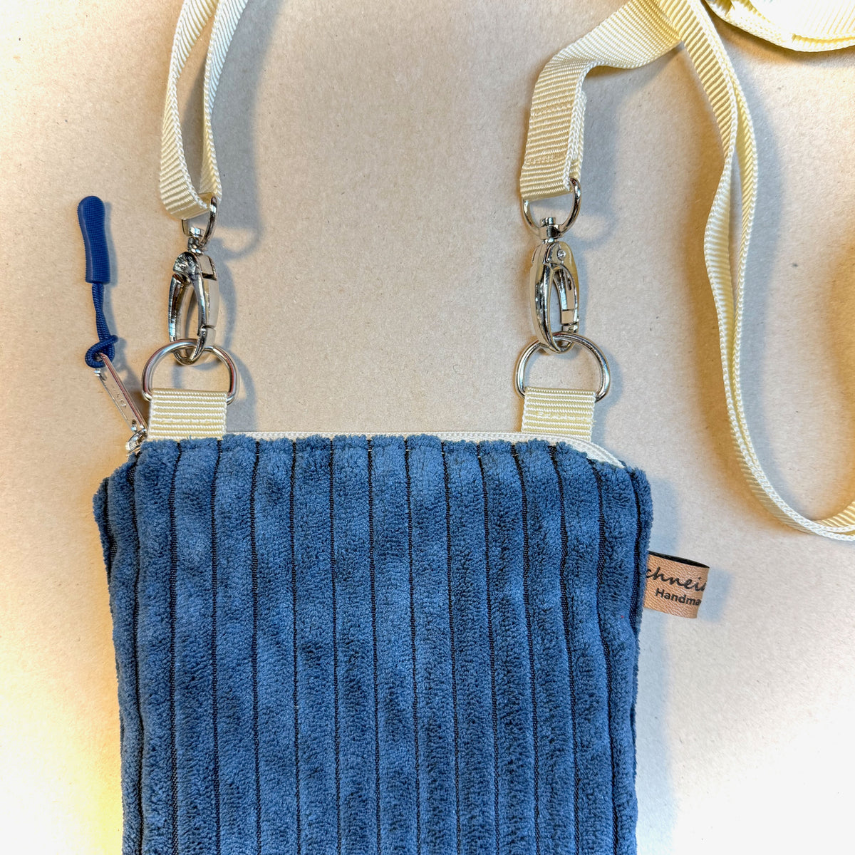 "Frieda" in Cord