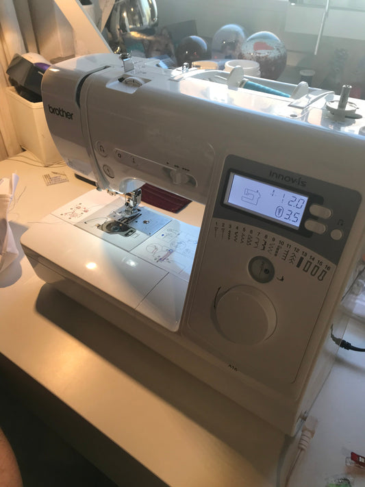 Die neue Nähmaschine