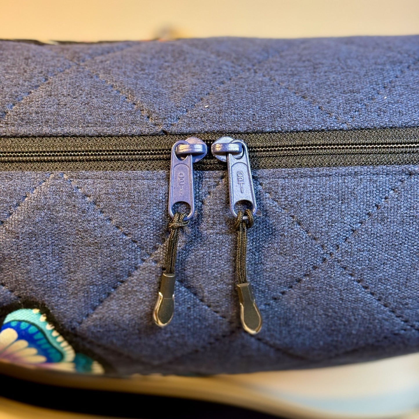 Große Umhängetasche "Lina" in Stepp - Einzelstück Luna Moth