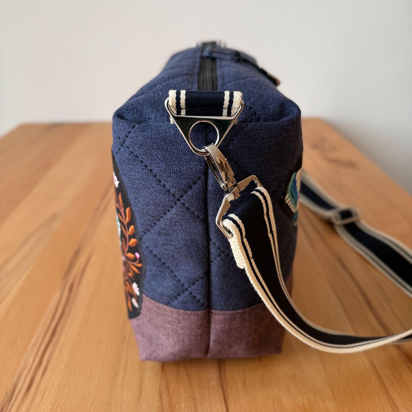 Große Umhängetasche "Lina" in Stepp - Einzelstück Luna Moth