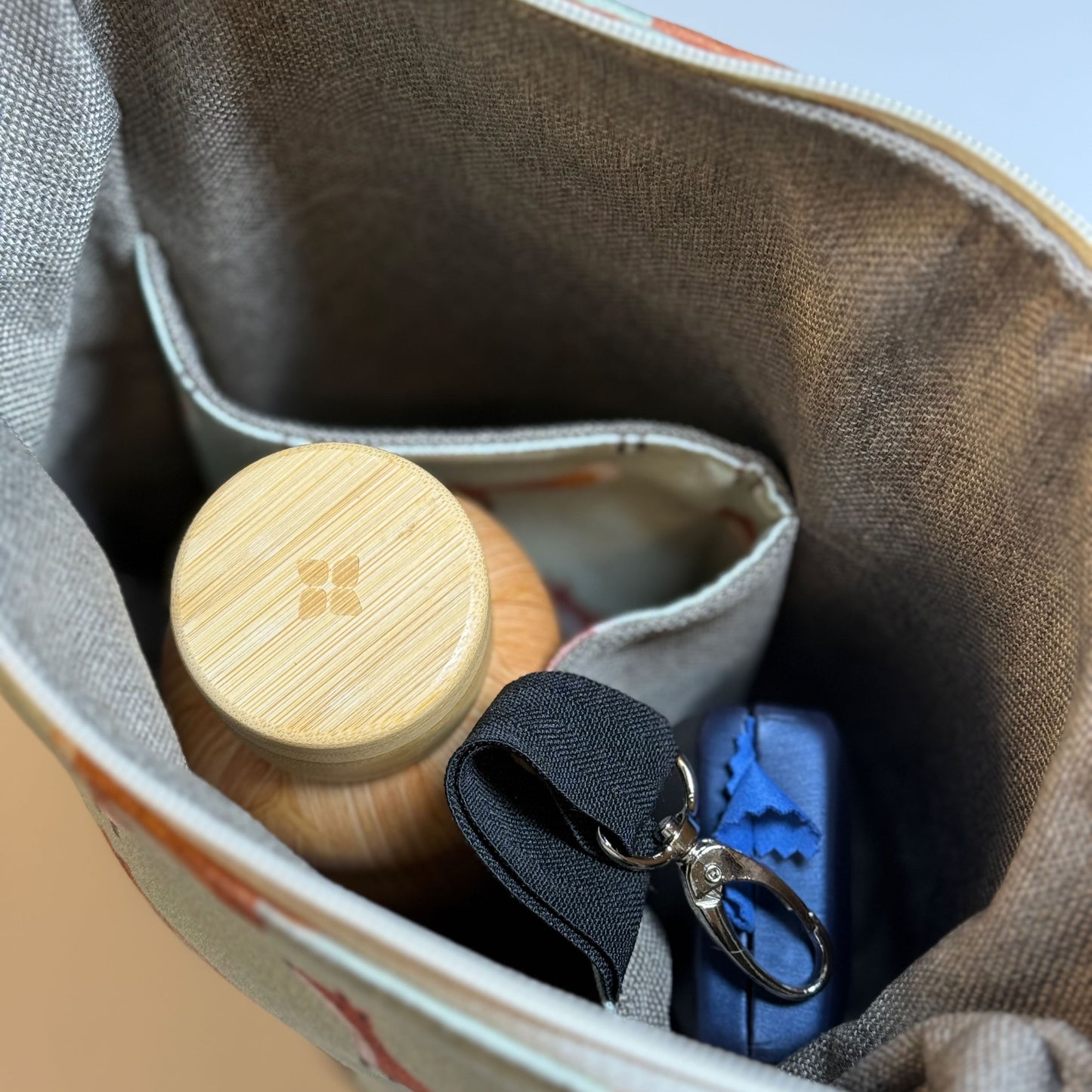 Große Umhängetasche "Kerstin" - Einzelstück Füchse