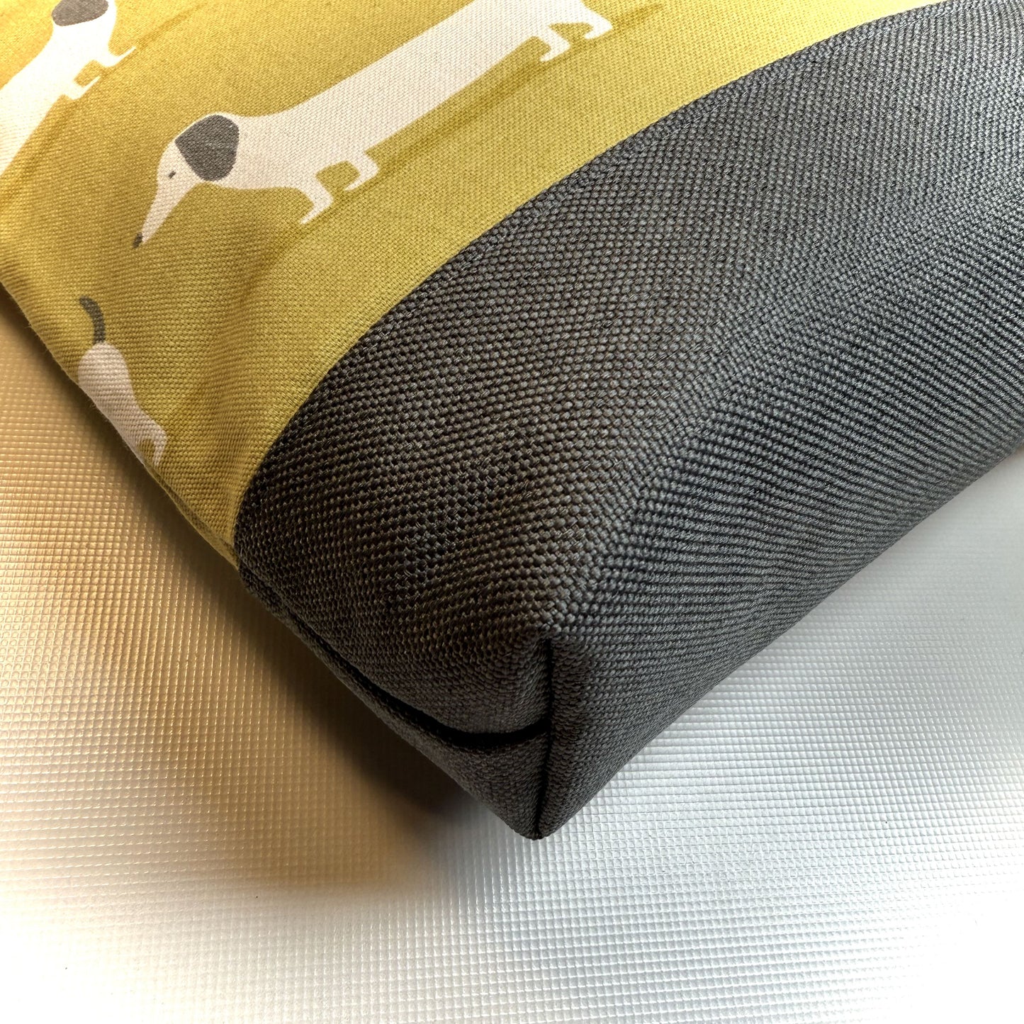 Große Umhängetasche "Kerstin" - Einzelstück Dackel