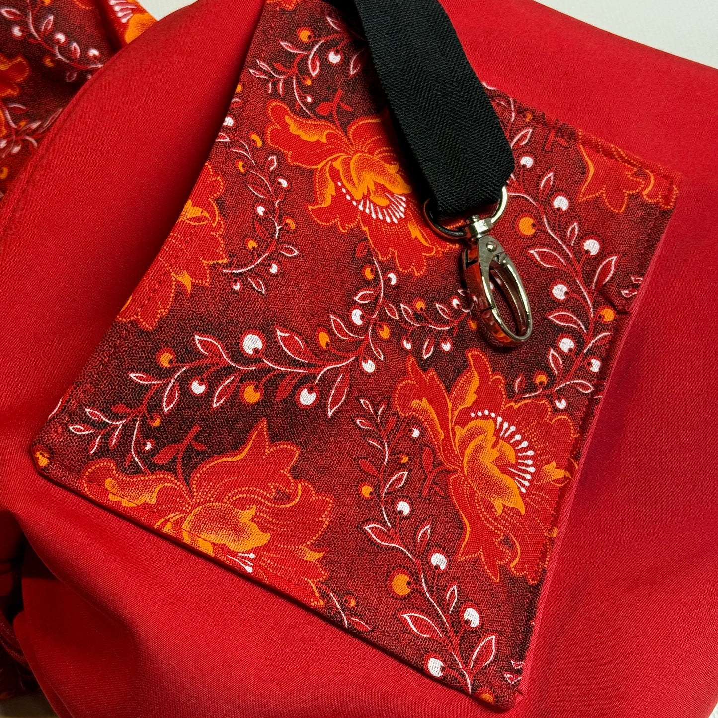 Umhängetasche "Leni"- Einzelstück Rosenrot