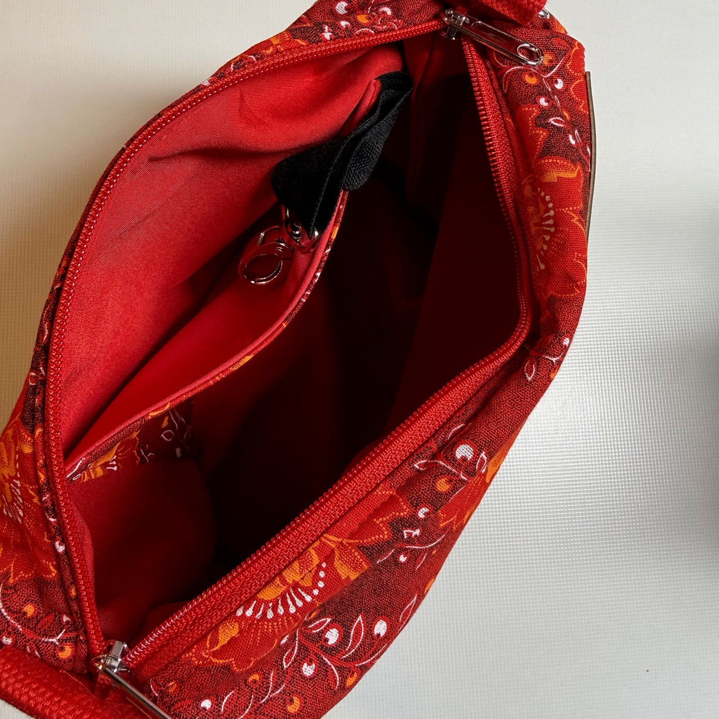 Umhängetasche "Leni"- Einzelstück Rosenrot