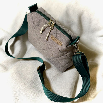 Umhängetasche "Leni" in Stepp - Einzelstück Beige mit Grün