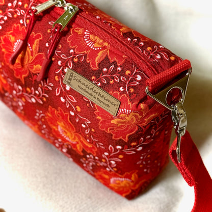 Umhängetasche "Leni"- Einzelstück Rosenrot