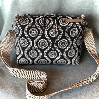 Umhängetasche "Leni"- Einzelstück Ethno