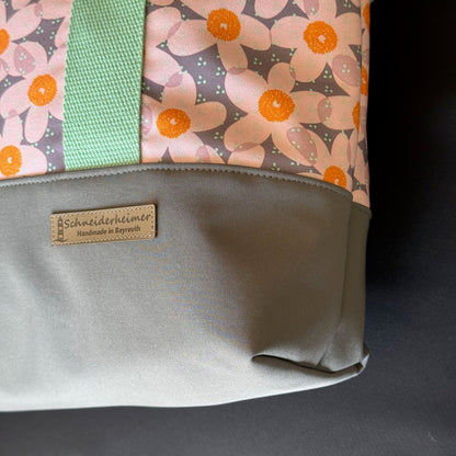 Schwimmbadtasche "Tasche für's Nasse" - Einzelstück Blüten