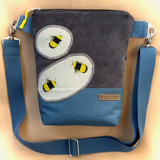 "Kerstin" in Cord - Hummeln