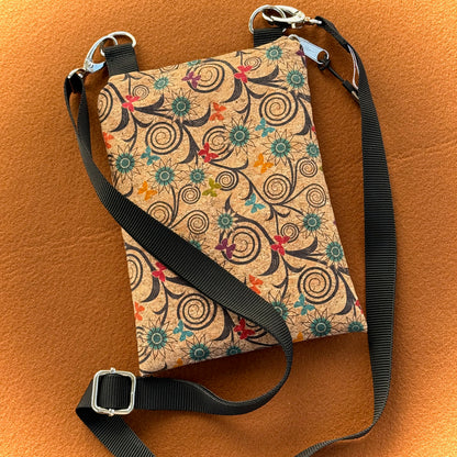 "Frieda" aus Kork  - Einzelstück Ranken und Schmetterlinge