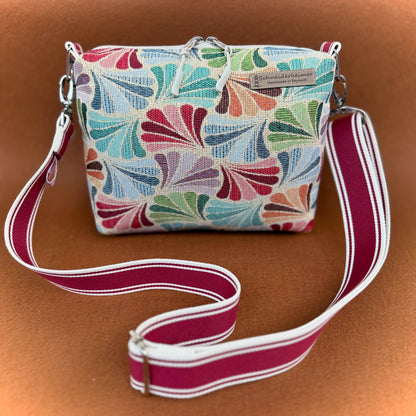 Umhängetasche "Leni"- Einzelstück Gobelin Fächer