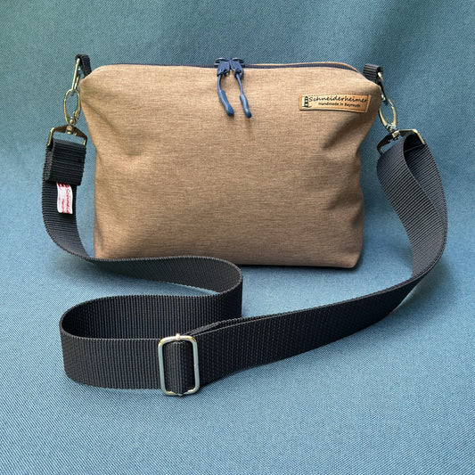 Umhängetasche "Leni" allwettertauglich- EInzelstück Uni Softshell Beige