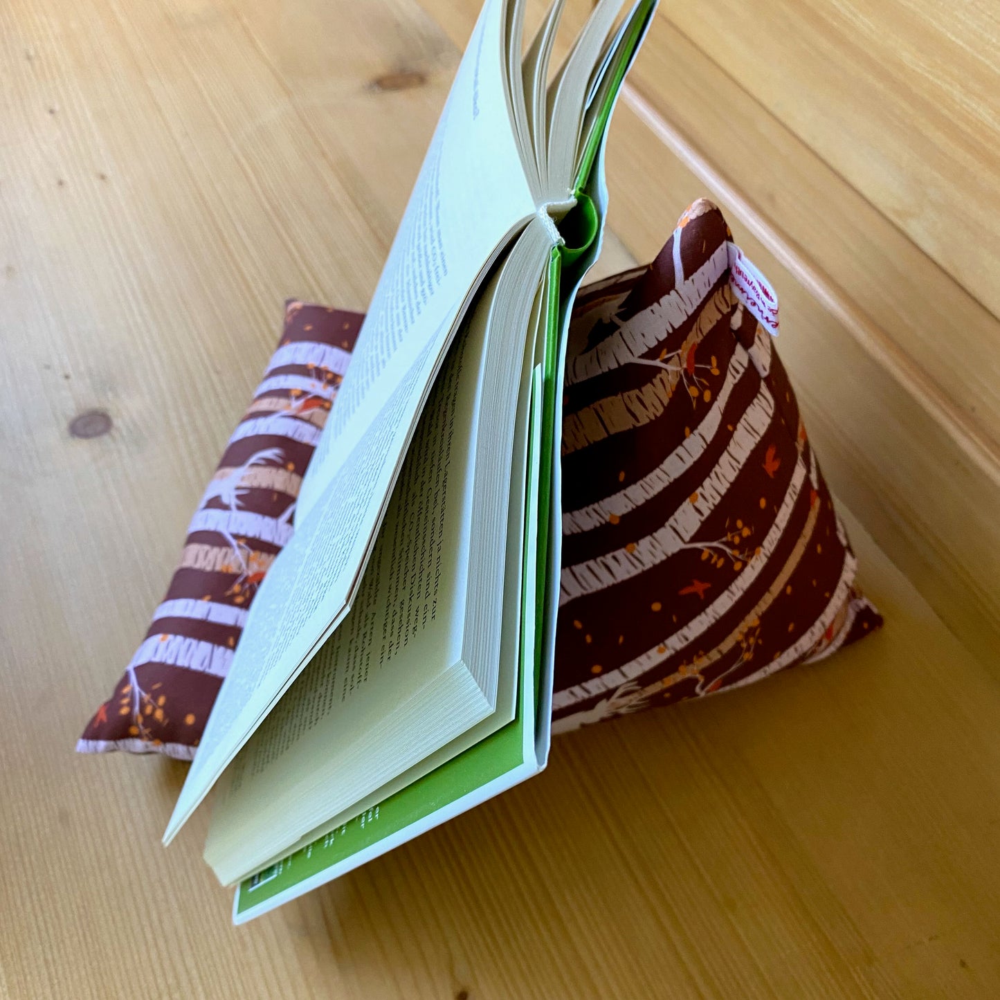 "Buchhalter" - das Lesekissen