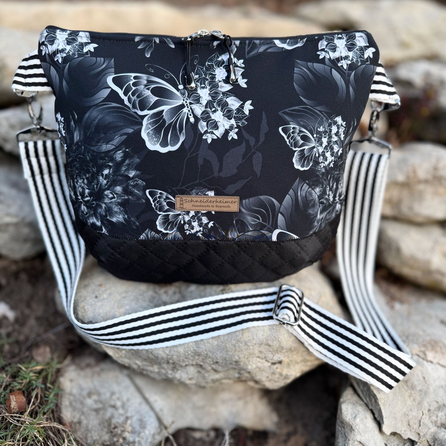 Allwetter-Tasche "Ronja" - Einzelstück Schmetterlinge