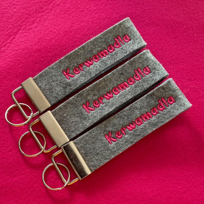 Schlüsselanhänger bestickt - "Kerwaborsch" und "Kerwamadla"
