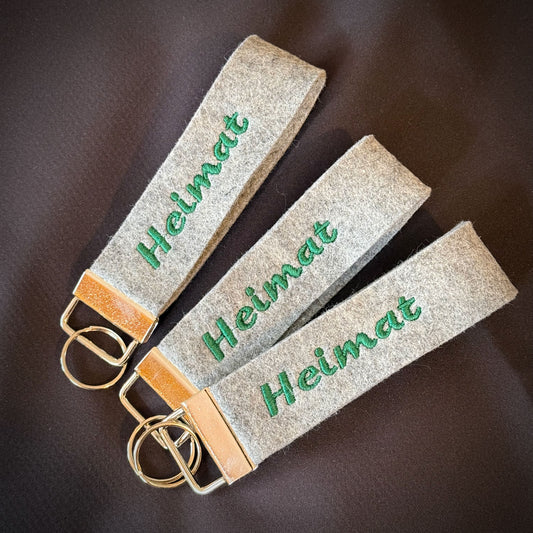 Schlüsselanhänger bestickt - "Heimat"