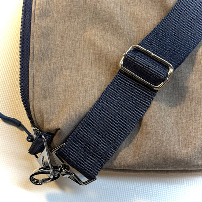 Umhängetasche "Leni" allwettertauglich- EInzelstück Uni Softshell Beige