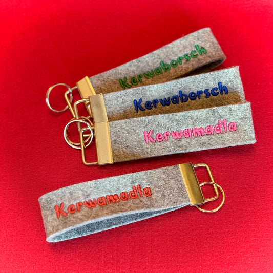 Schlüsselanhänger bestickt - "Kerwaborsch" und "Kerwamadla"