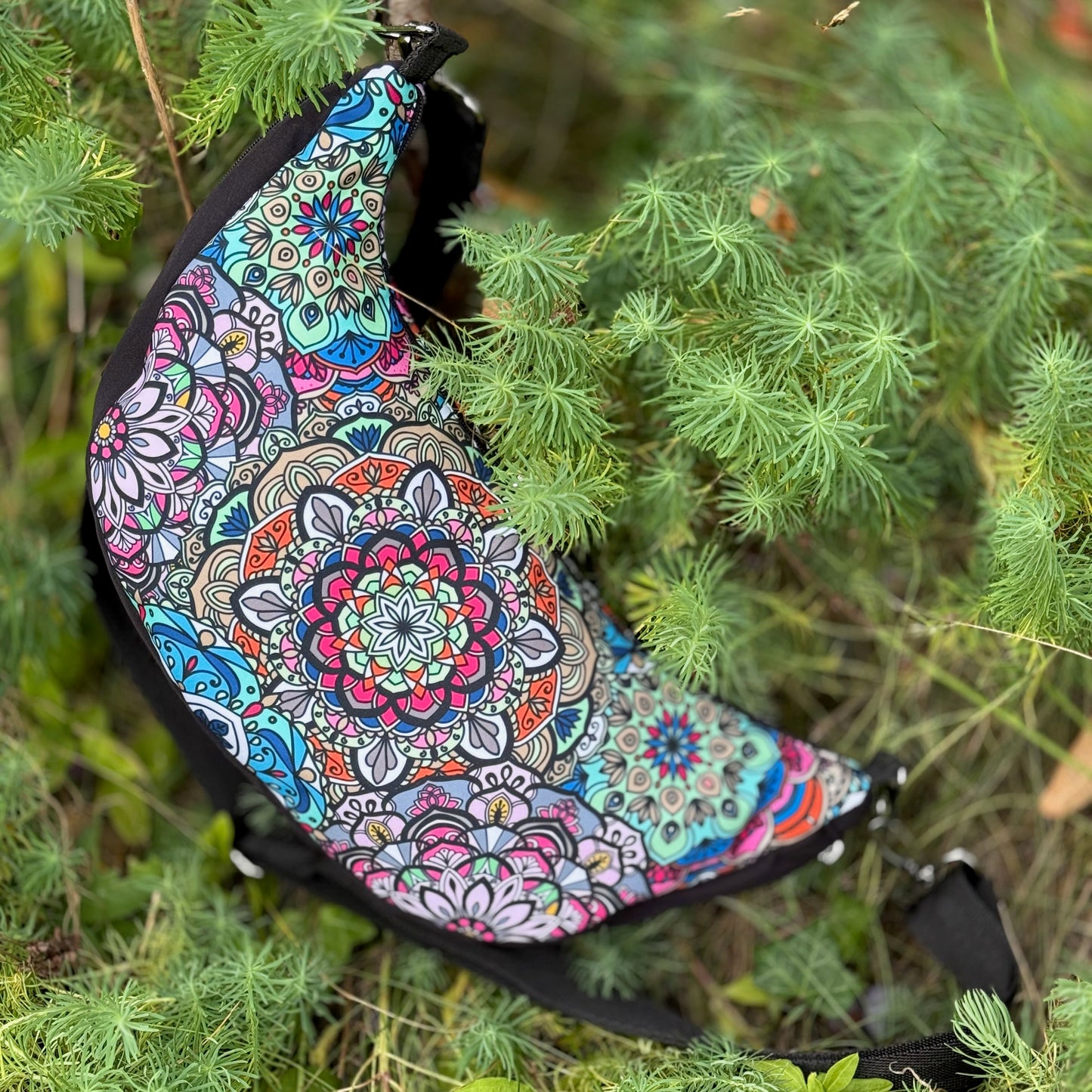 Umhängetasche "Krumme Anna"- Einzelstück Mandalas