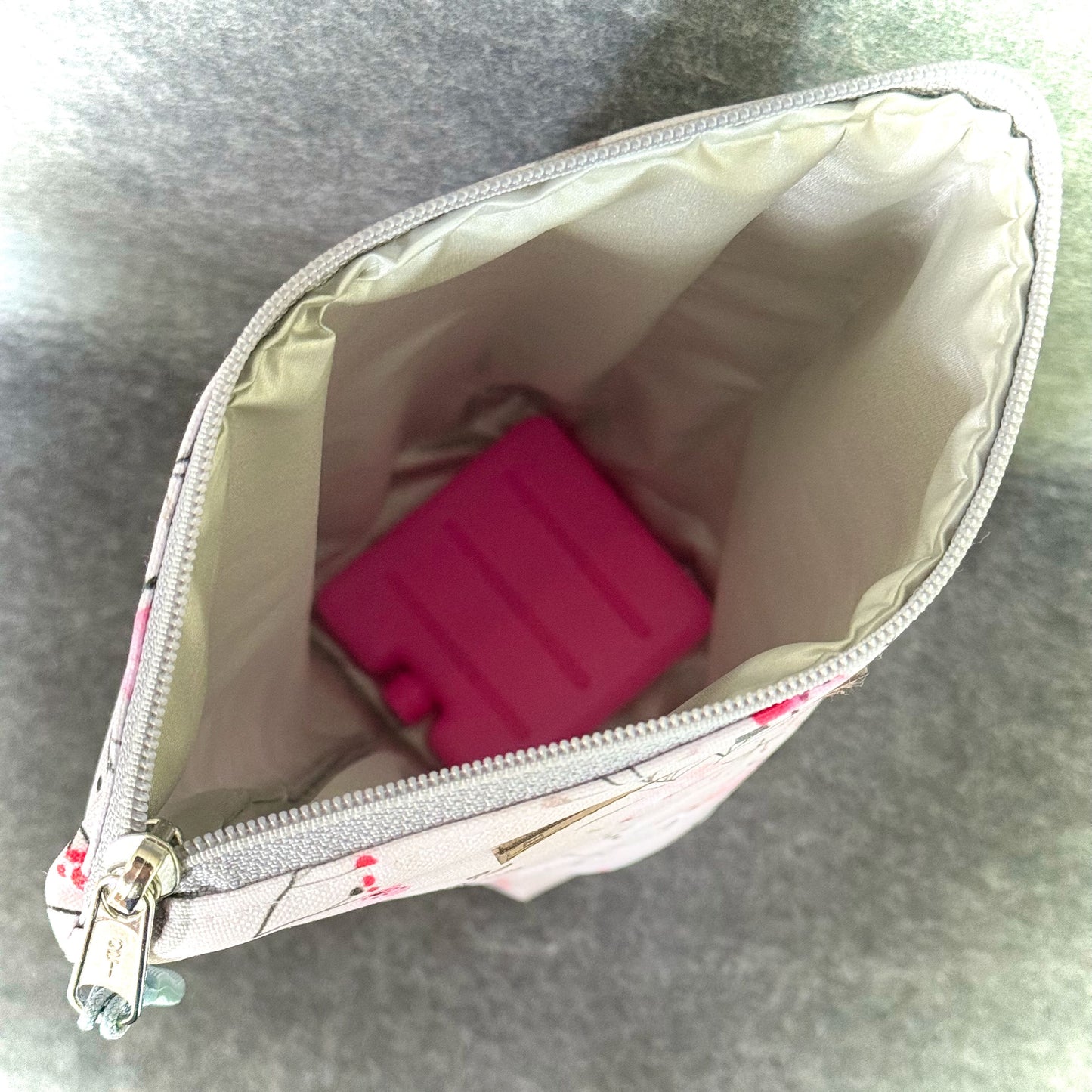 "Flaschentasche" - Einzelstück Blütenzauber
