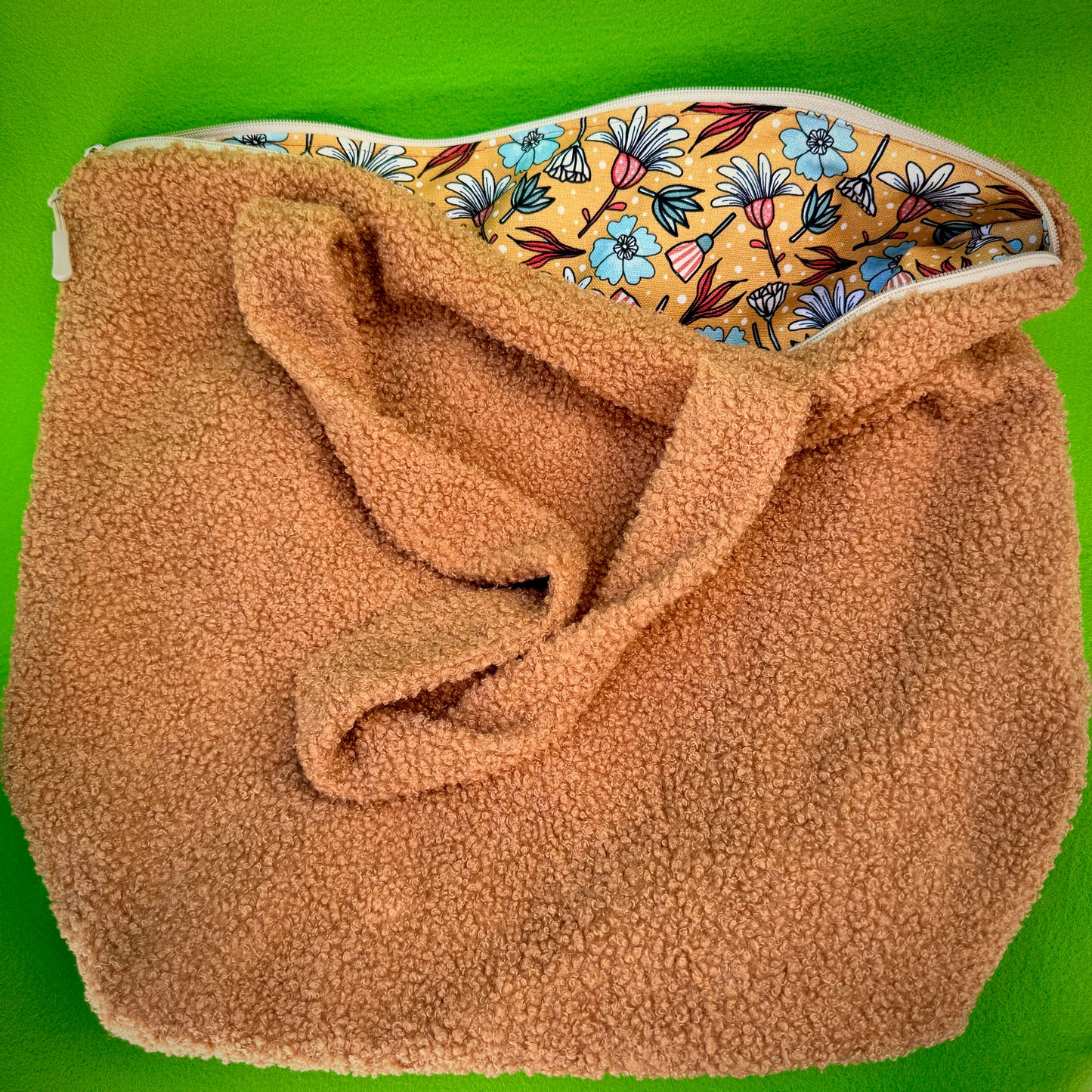 "VielKramBeutel" Boucle-Shopper - Einzelstück Ocker