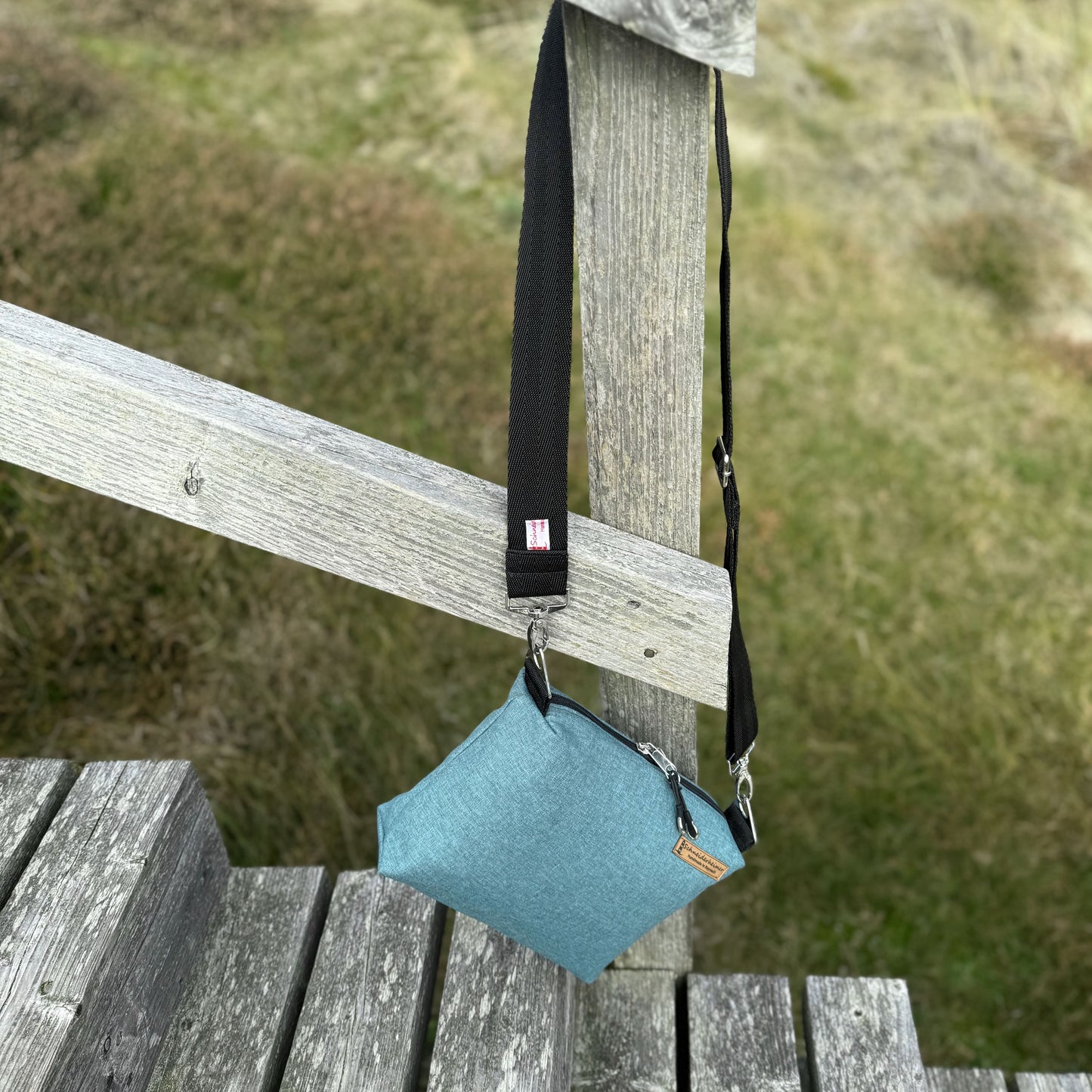 Umhängetasche "Leni" allwettertauglich- EInzelstück Uni Softshell Dunkelmint