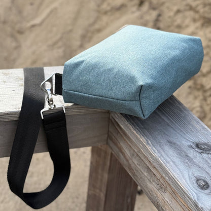 Umhängetasche "Leni" allwettertauglich- EInzelstück Uni Softshell Dunkelmint