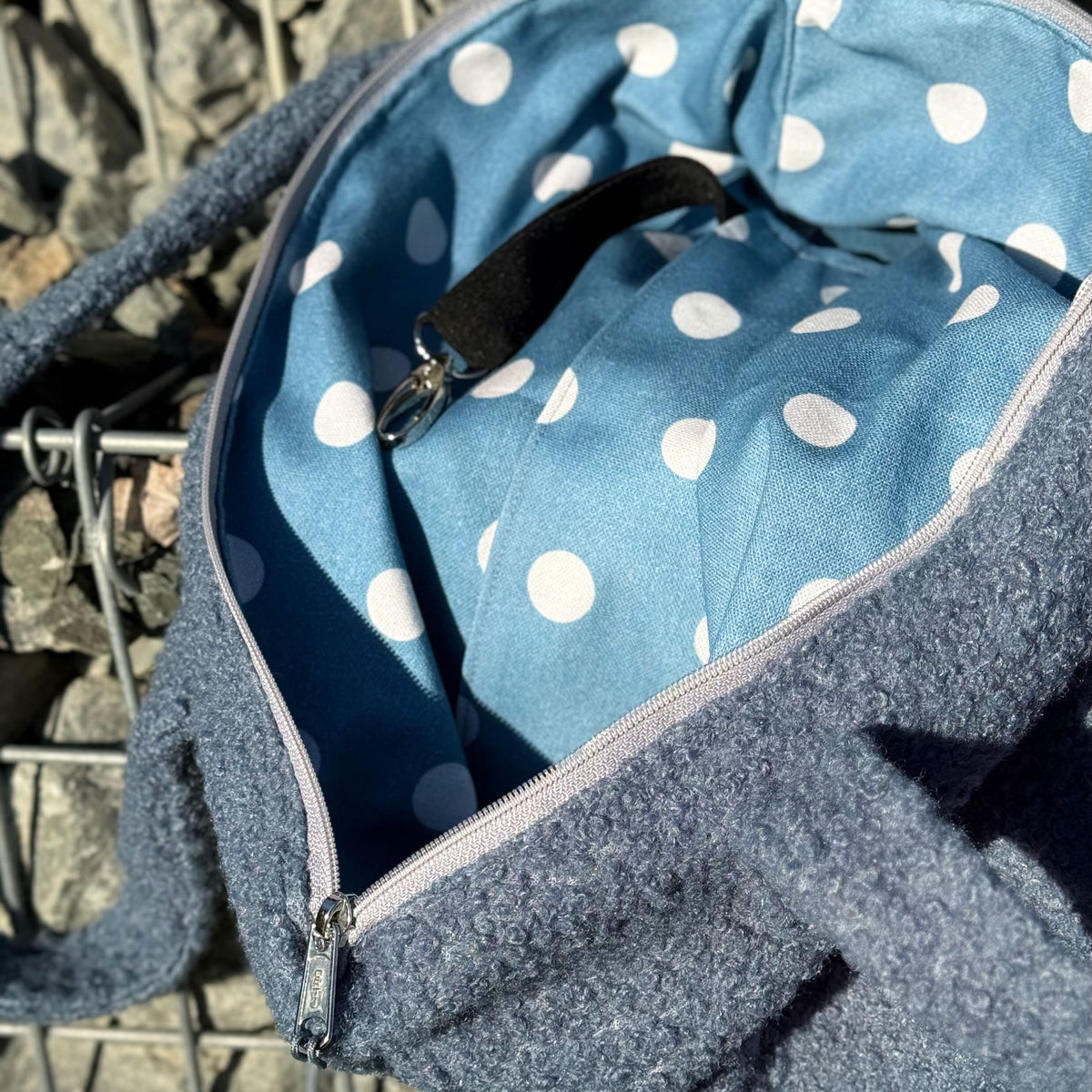 "VielKramBeutel" Boucle-Shopper - Einzelstück Taubenblau
