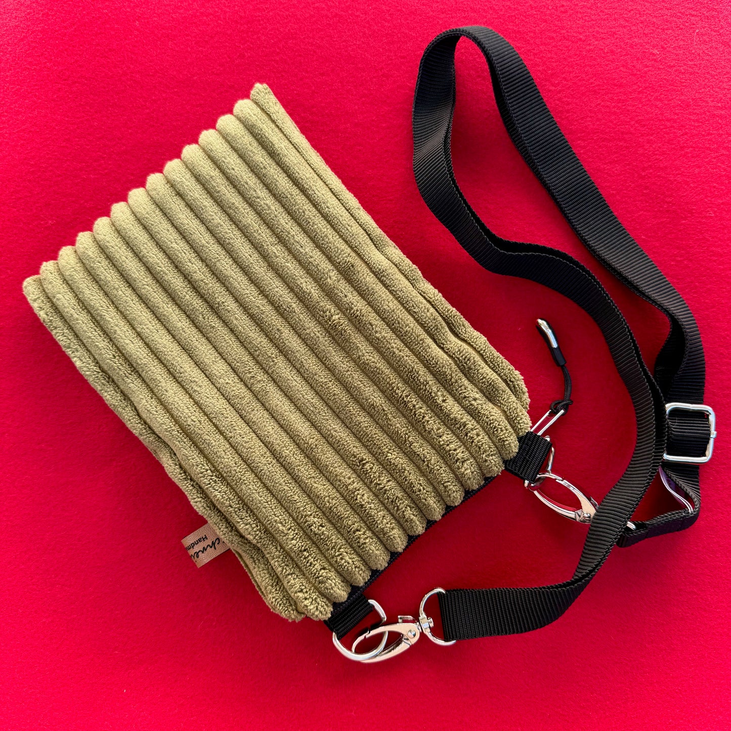 "Frieda" in Cord - Einzelstück Pistazie