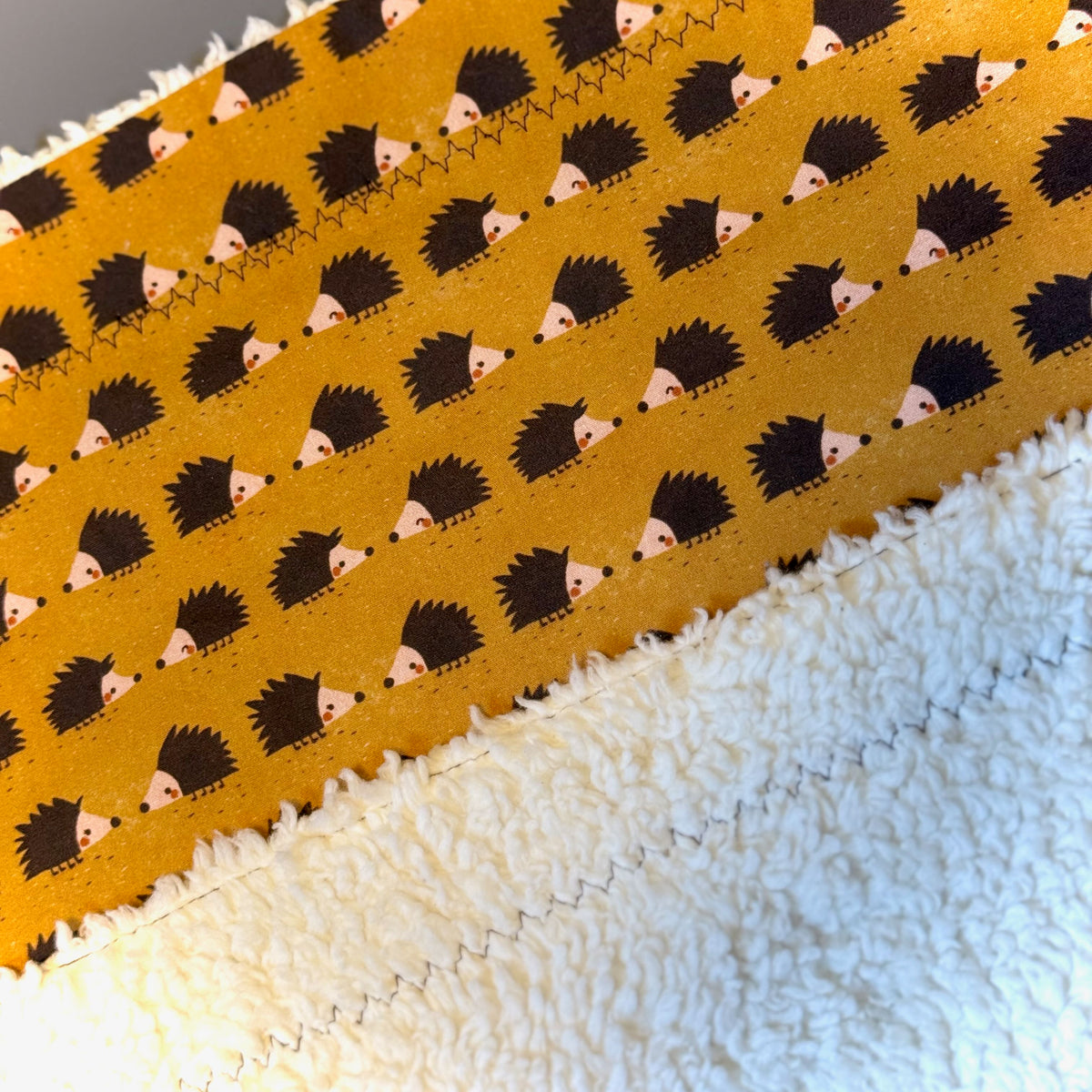 Kuschel-Decke - "Igel"