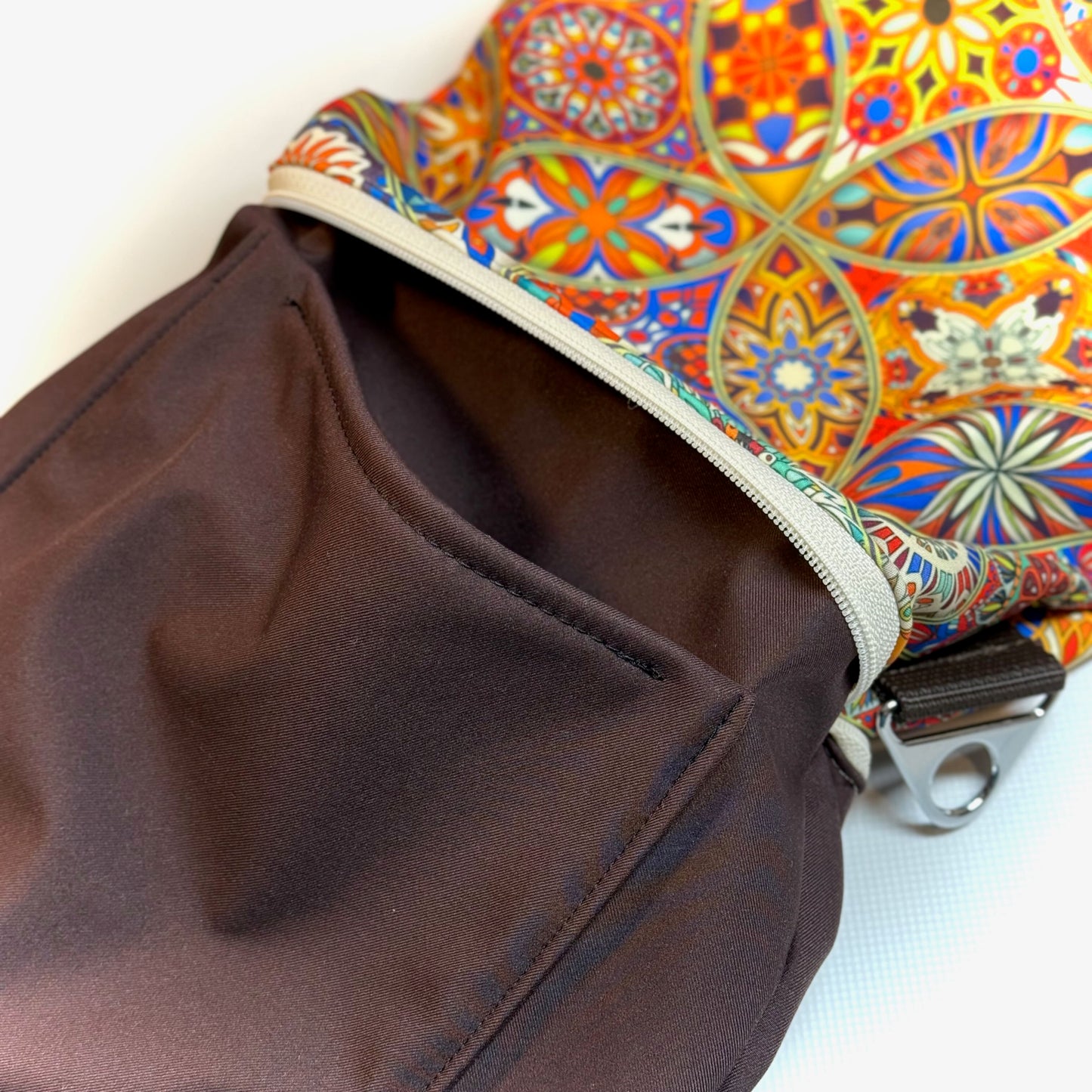 "Allwetter-Petra"- Einzelstück Mandalas mit Braun