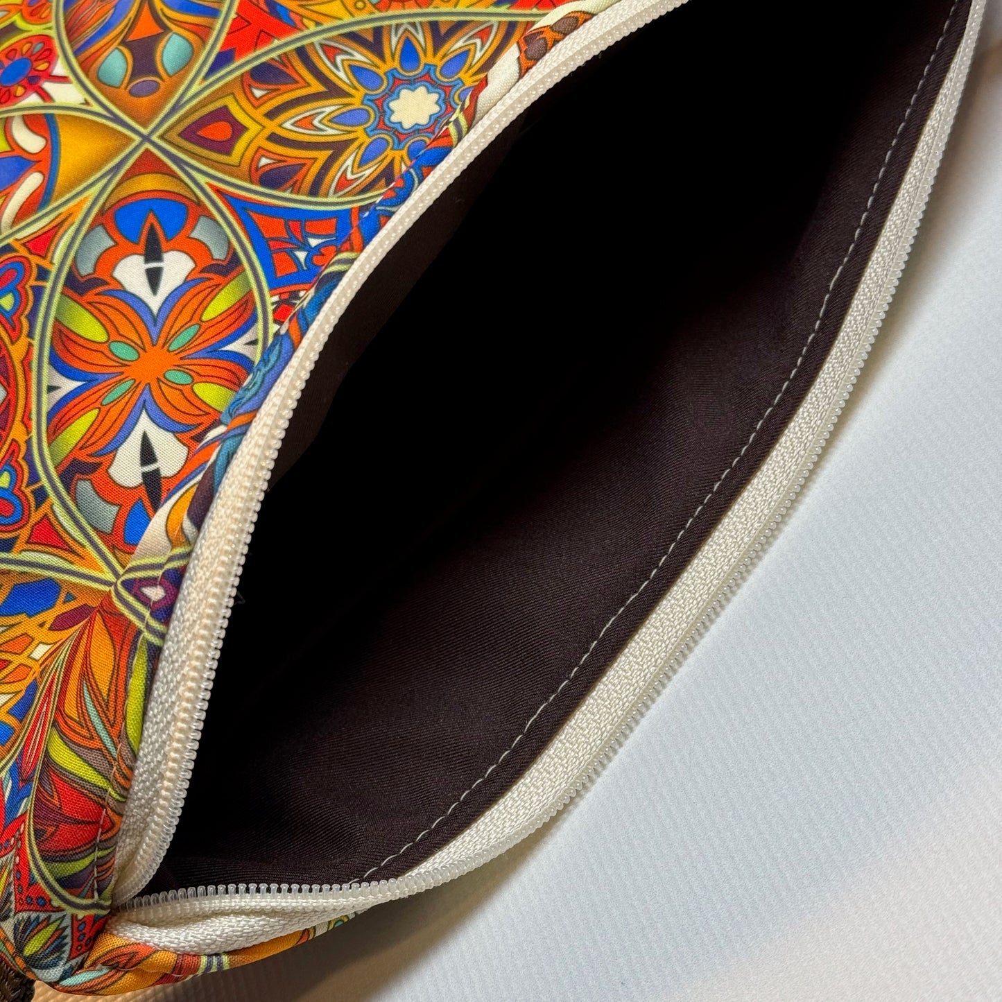 "Allwetter-Petra"- Einzelstück Mandalas mit Braun