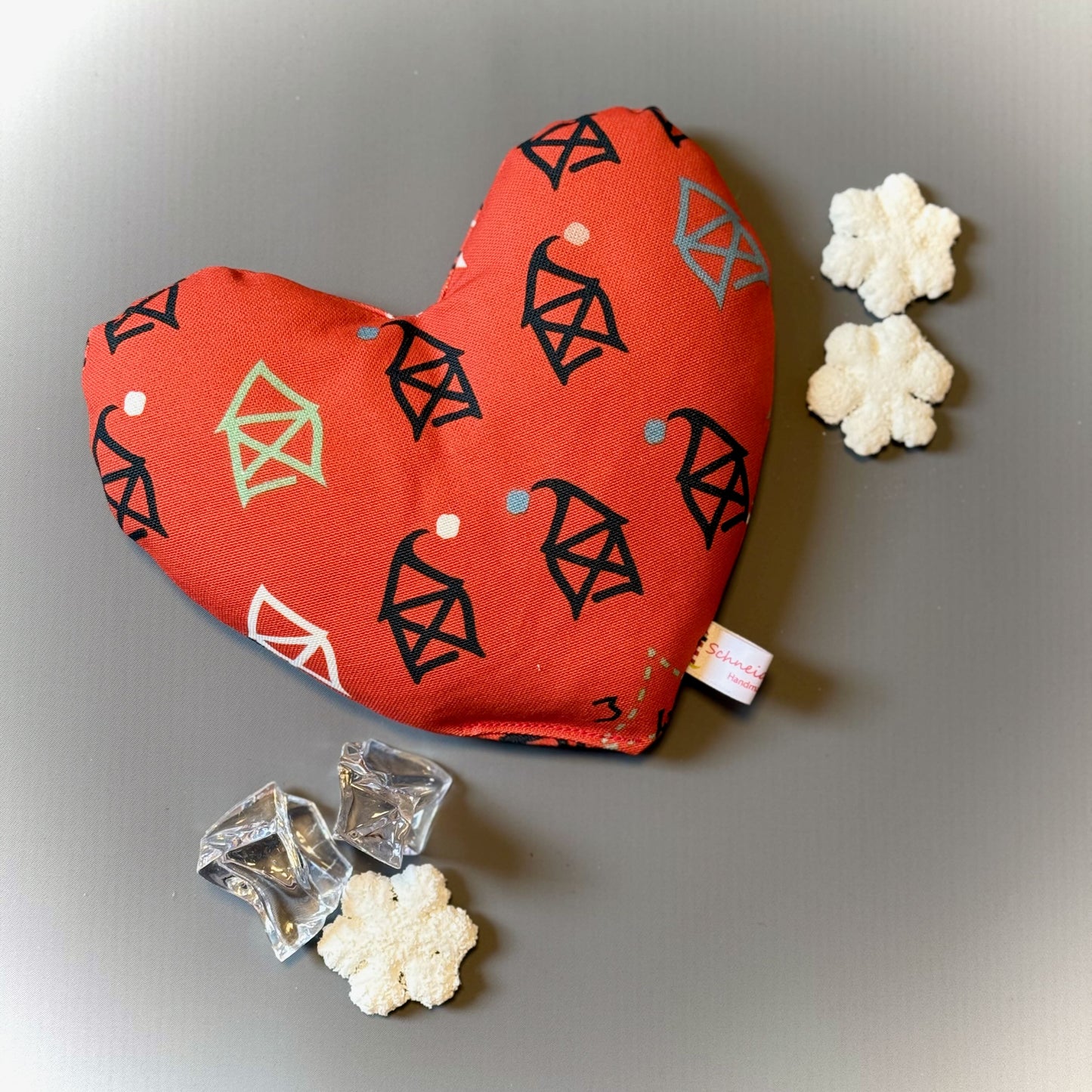 "Herzenswärmer"-  Einzelstück Nikolaushaus Rot