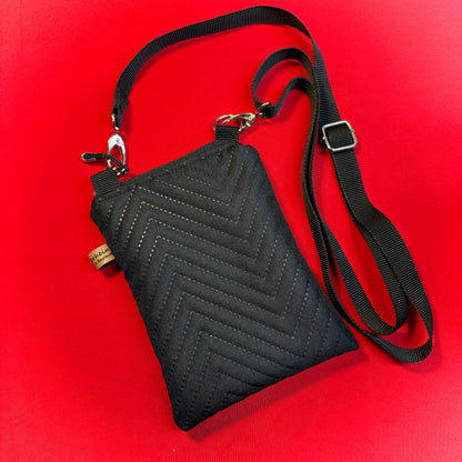 Handytasche "Frieda" in Stepp - Einzelstück Schwarz