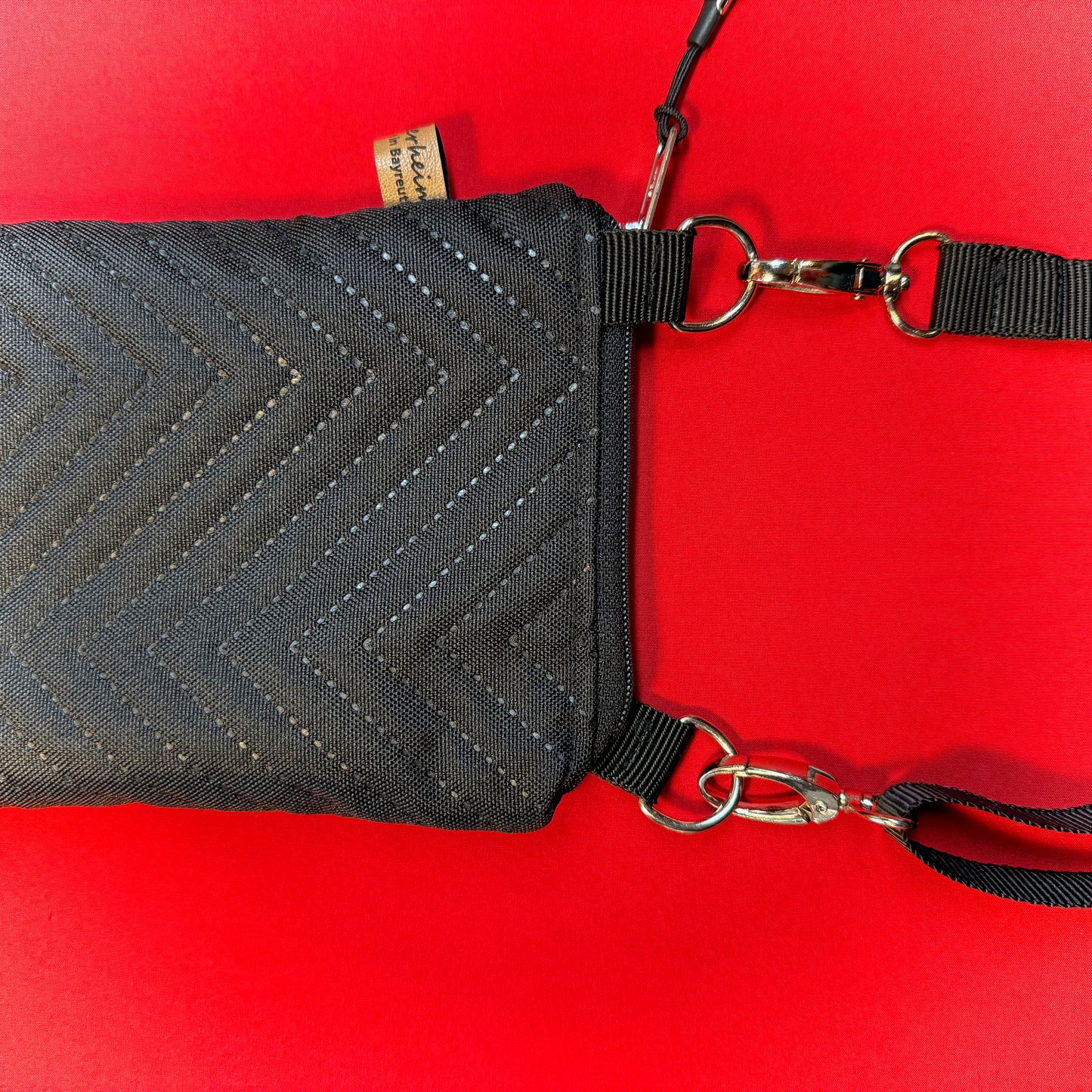 Handytasche "Frieda" in Stepp - Einzelstück Schwarz